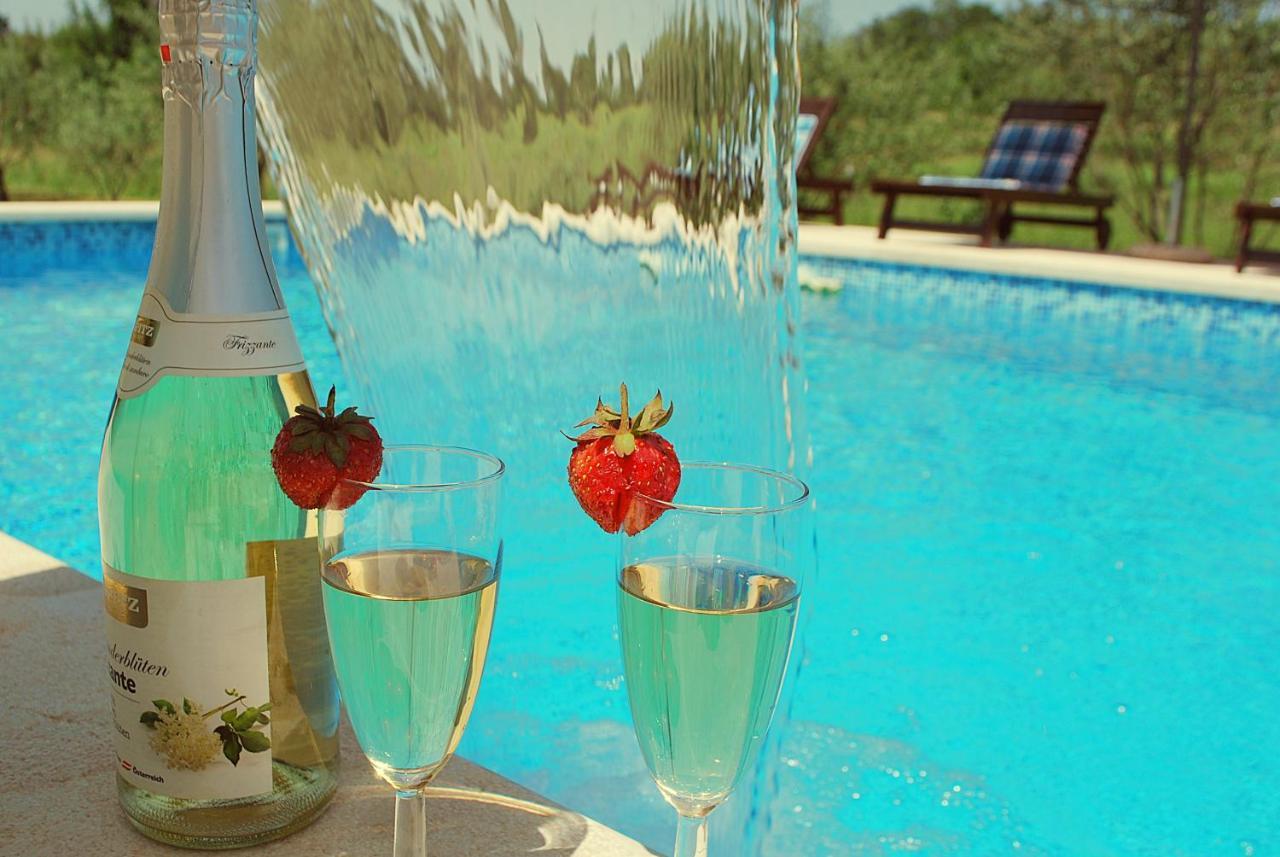 Villa Dorina Barban Esterno foto