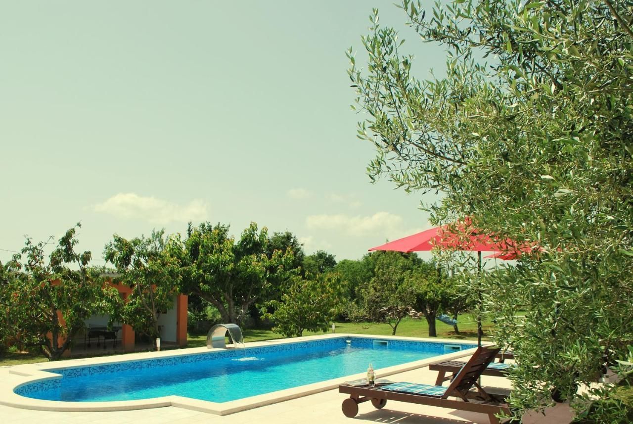 Villa Dorina Barban Esterno foto